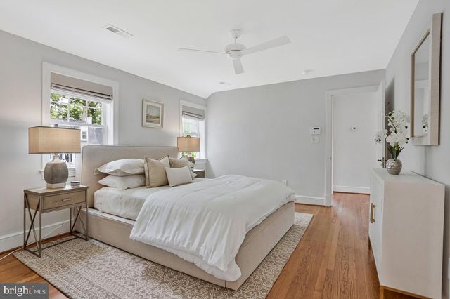 1200 N ILLINOIS ST, Arlington, VA 22205