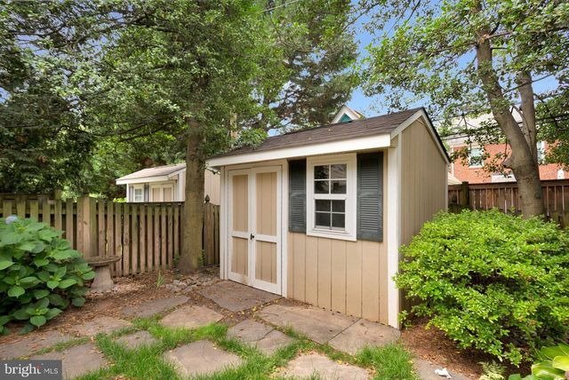 1200 N ILLINOIS ST, Arlington, VA 22205