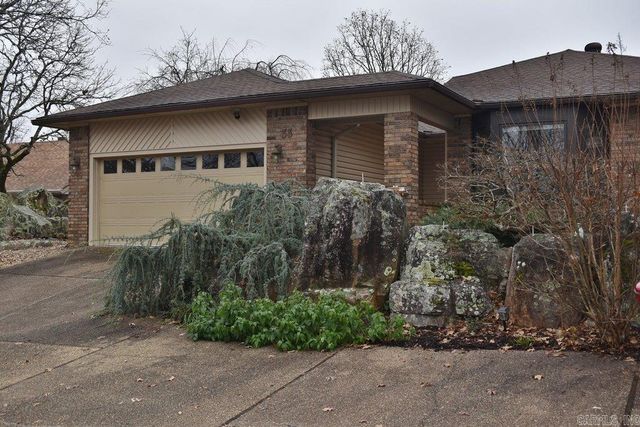 33 Mesero Way, Hot Springs Village, AR 71909