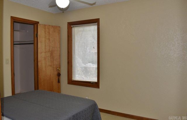 33 Mesero Way, Hot Springs Village, AR 71909