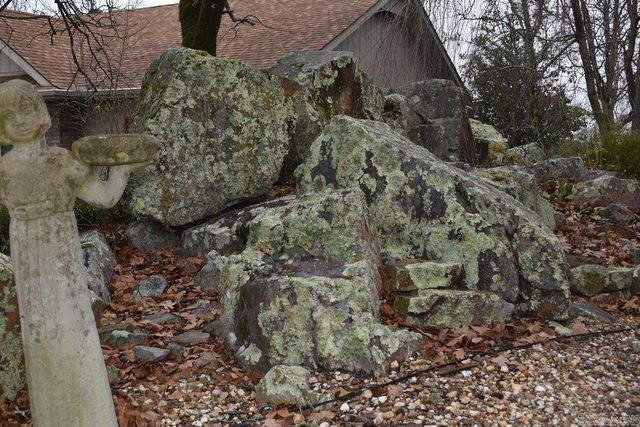 33 Mesero Way, Hot Springs Village, AR 71909