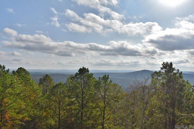 33 Mesero Way, Hot Springs Village, AR 71909