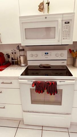 950 SW 138th Avenue 314B, Pembroke Pines, FL 33027