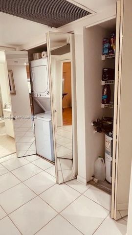 950 SW 138th Avenue 314B, Pembroke Pines, FL 33027