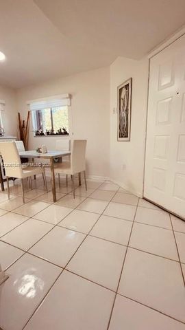 950 SW 138th Avenue 314B, Pembroke Pines, FL 33027