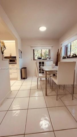 950 SW 138th Avenue 314B, Pembroke Pines, FL 33027