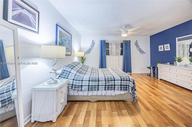 4751 NW 21st St 210, Lauderhill, FL 33313