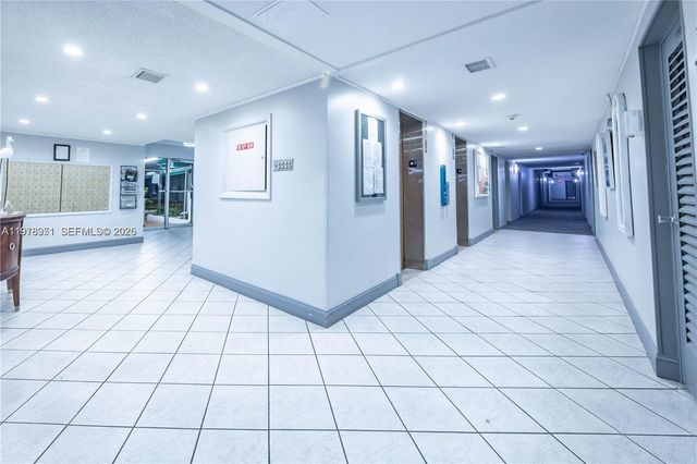 4751 NW 21st St 210, Lauderhill, FL 33313