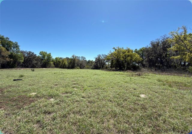 9844 POE STREET, Leesburg, FL 34788