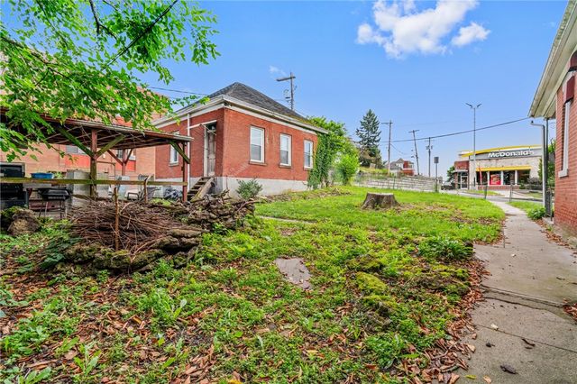 718 Brownsville Rd, Knoxville, PA 15210