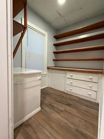 34 Enterprise St, Brockton, MA 02301