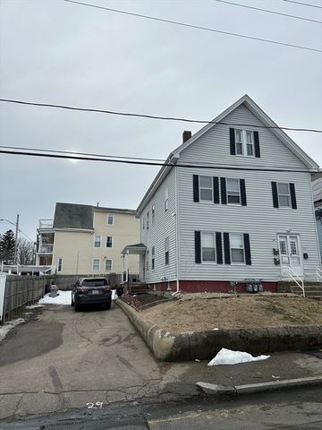 34 Enterprise St, Brockton, MA 02301