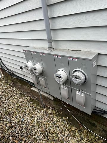 34 Enterprise St, Brockton, MA 02301