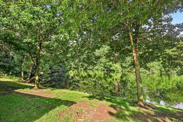 1544 Laurel Oaks Drive, Streamwood, IL 60107