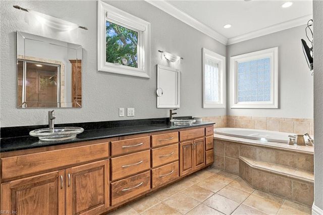 700 Linbay DR, Virginia Beach, VA 23451