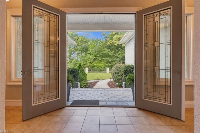 700 Linbay DR, Virginia Beach, VA 23451