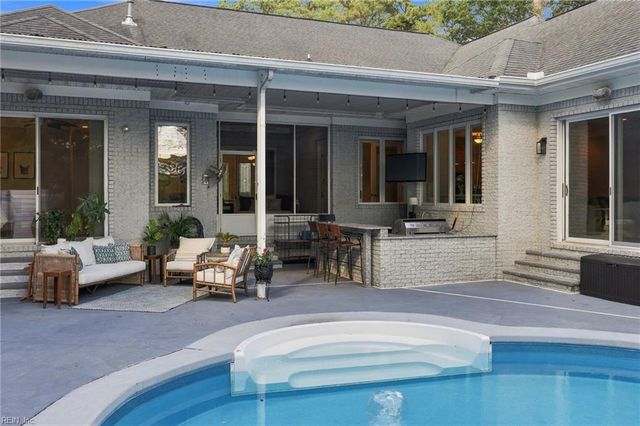 700 Linbay DR, Virginia Beach, VA 23451