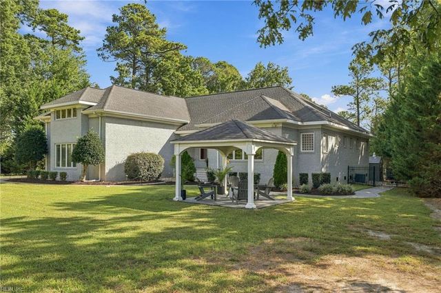 700 Linbay DR, Virginia Beach, VA 23451