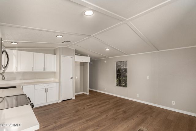 1730 E 21ST Avenue, Apache Junction, AZ 85119