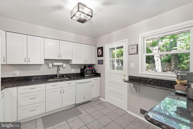5414 QUEENSBERRY AVE, Springfield, VA 22151
