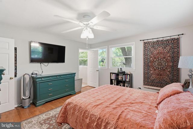 5414 QUEENSBERRY AVE, Springfield, VA 22151