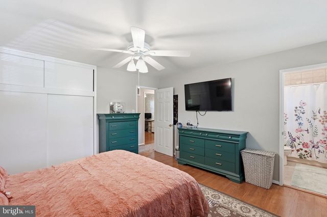 5414 QUEENSBERRY AVE, Springfield, VA 22151