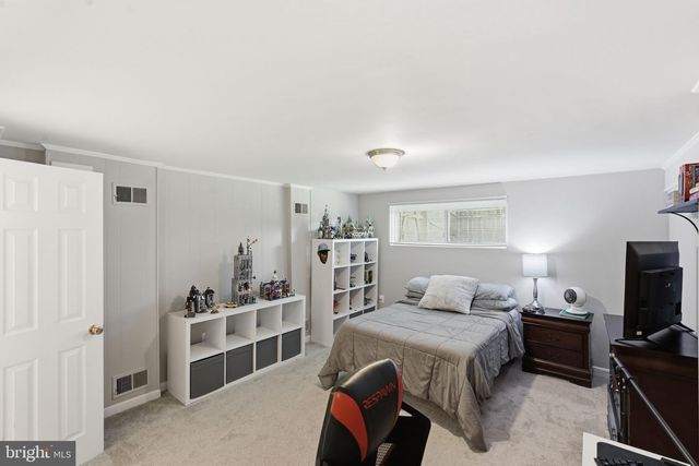 5414 QUEENSBERRY AVE, Springfield, VA 22151