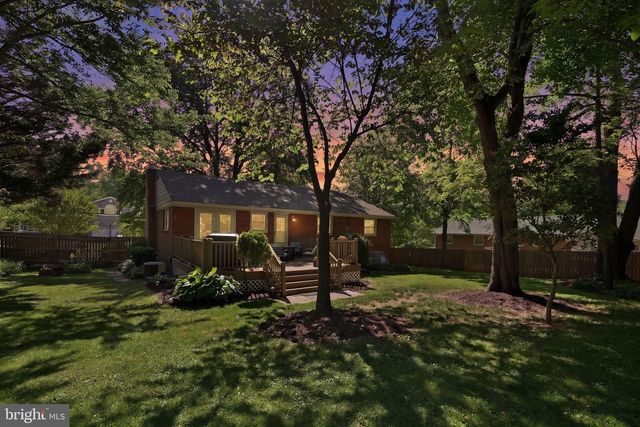 5414 QUEENSBERRY AVE, Springfield, VA 22151