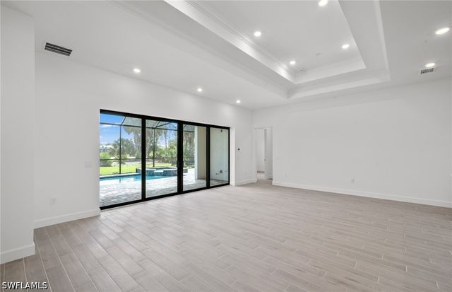 2082 Don Benito WAY, Naples, FL 34120