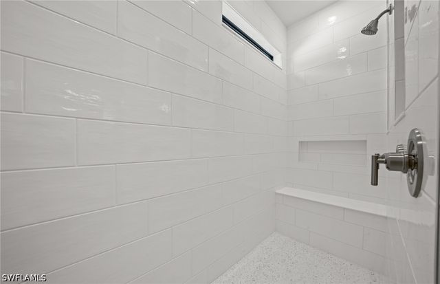 2082 Don Benito WAY, Naples, FL 34120