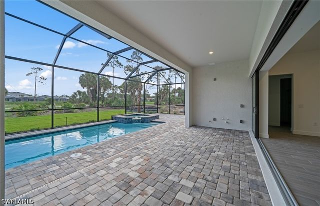 2082 Don Benito WAY, Naples, FL 34120