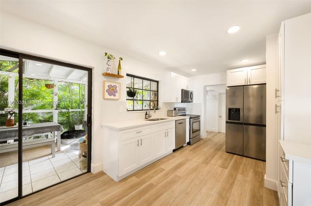 16341 SW 104th Ave, Miami, FL 33157