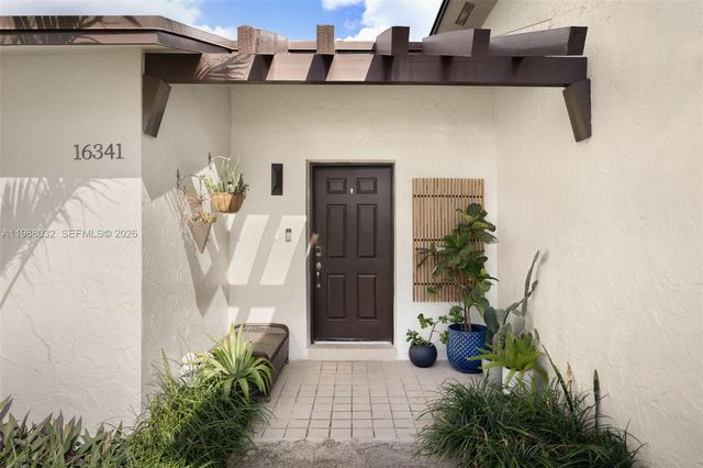 16341 SW 104th Ave, Miami, FL 33157