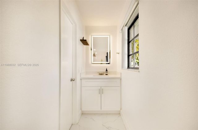 16341 SW 104th Ave, Miami, FL 33157