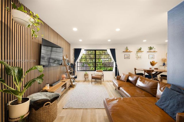 16341 SW 104th Ave, Miami, FL 33157