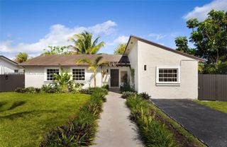 16341 SW 104th Ave, Miami, FL 33157