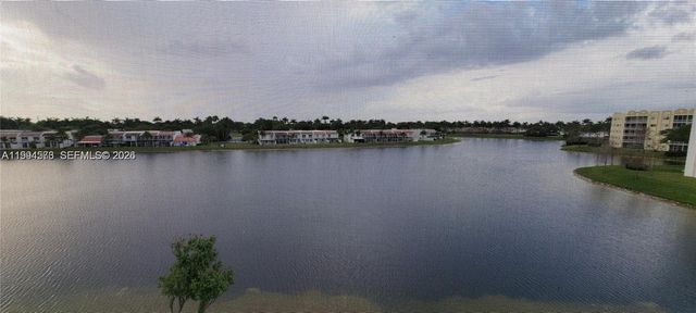 10730 NW 66th St 408, Doral, FL 33178