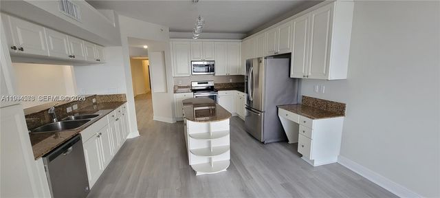 10730 NW 66th St 408, Doral, FL 33178