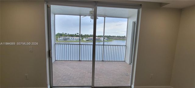 10730 NW 66th St 408, Doral, FL 33178