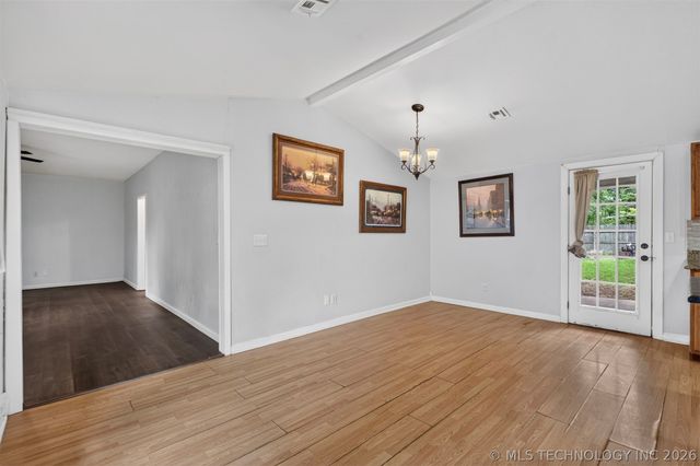 319 W Bryan Avenue, Sapulpa, OK 74066