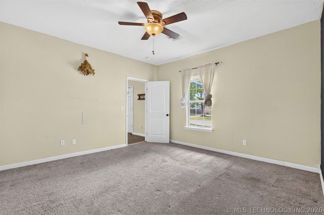 319 W Bryan Avenue, Sapulpa, OK 74066