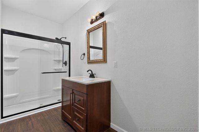 319 W Bryan Avenue, Sapulpa, OK 74066