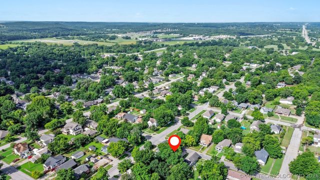 319 W Bryan Avenue, Sapulpa, OK 74066