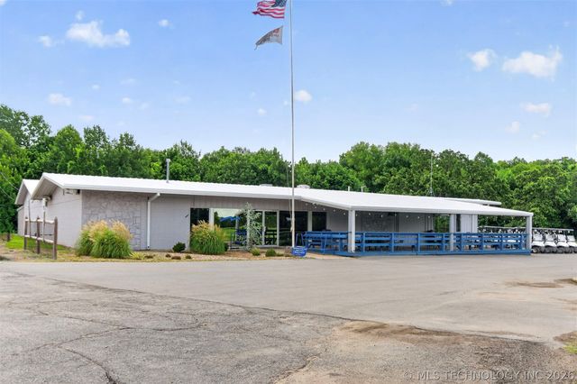 319 W Bryan Avenue, Sapulpa, OK 74066