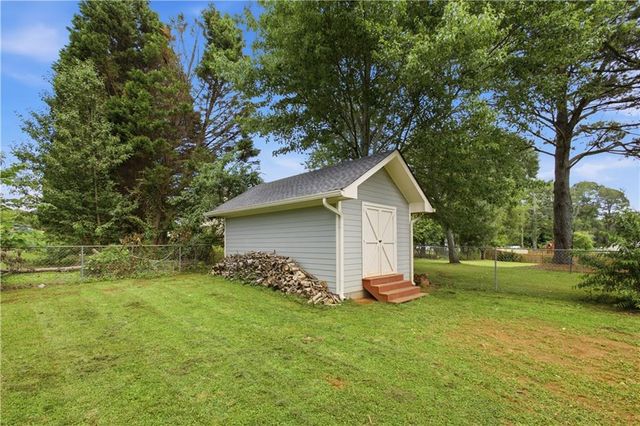 1251 Eli Lane, Lawrenceville, GA 30045