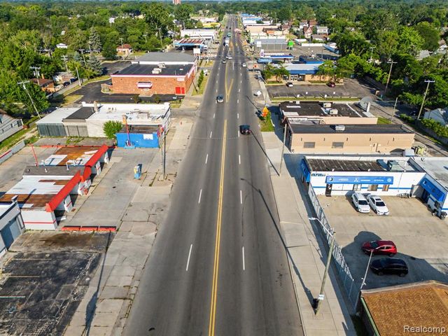 19639 W Warren Avenue, Detroit, MI 48228