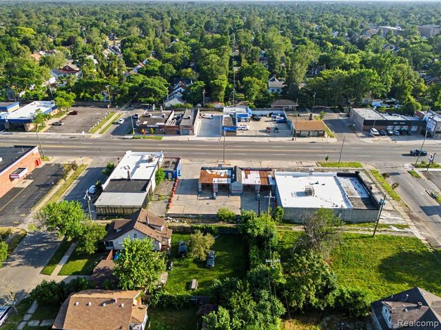 19639 W Warren Avenue, Detroit, MI 48228