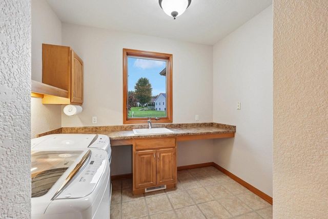 6572 Kimberly Way, Deforest, WI 53532