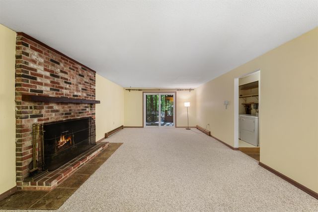 14 Denbow Road, Durham, NH 03824