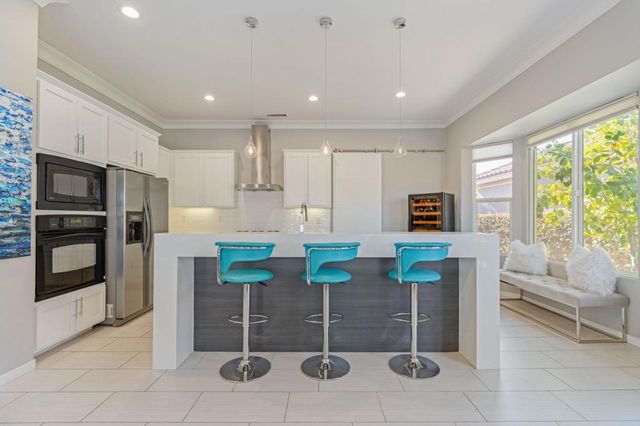 2 Pyramid Lake Court, Rancho Mirage, CA 92270